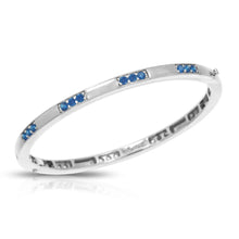 Load image into Gallery viewer, Tria Bangle
