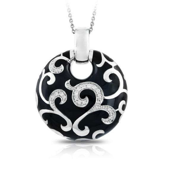 Royale Pendant